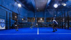 Padel e solidarietà, a Milano il torneo per sostenere i bambini con disabilità e le loro famiglie